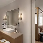 Akra & Hotel