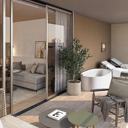 Hotel Akra & 5*