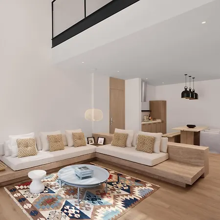 Akra & Hotel 5*